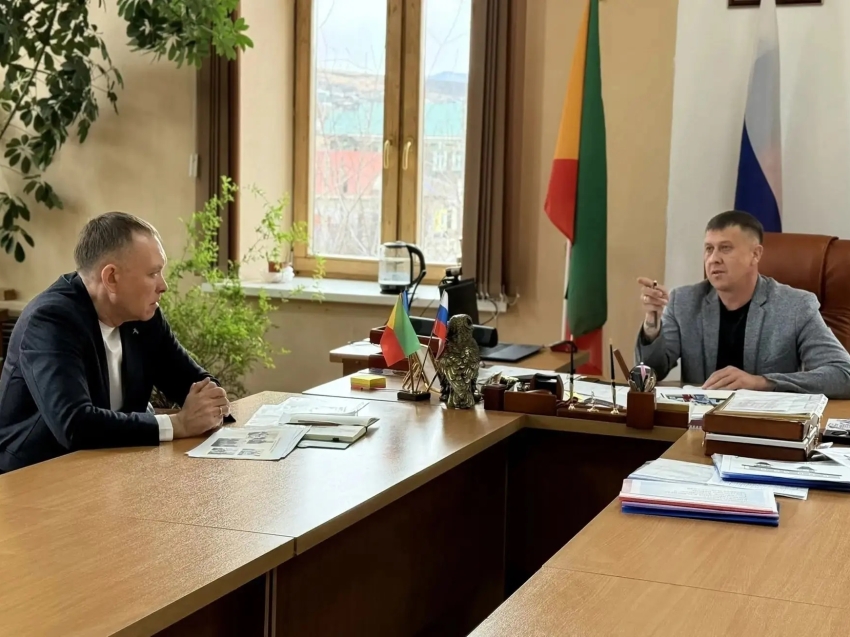  Бесплатная юридическая помощь и профориентация: руководитель Департамента мировых судей и глава Сретенского муниципального округа обсудили актуальные вопросы